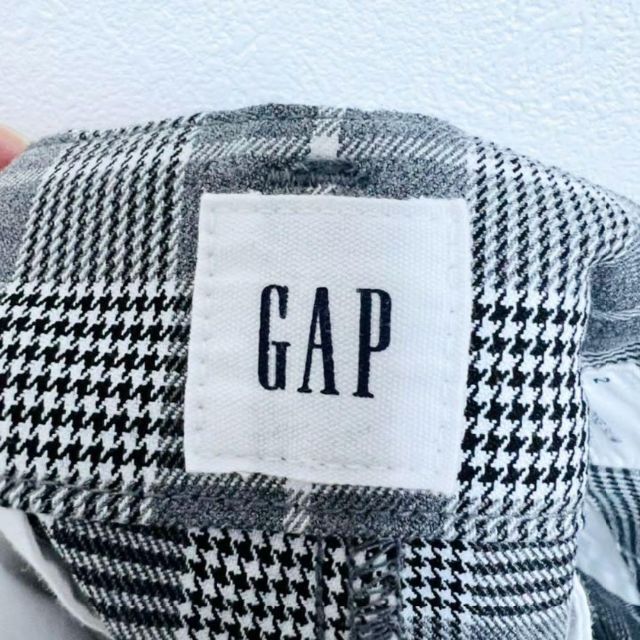 GAP(ギャップ)のGAP ギャップ　レディース　チェックパンツ　カジュアルパンツ　古着　サイズ2 レディースのパンツ(カジュアルパンツ)の商品写真