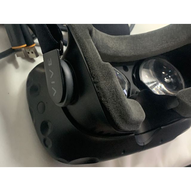 美品 HTC VIVE VRゴーグル + コントローラーセット #3
