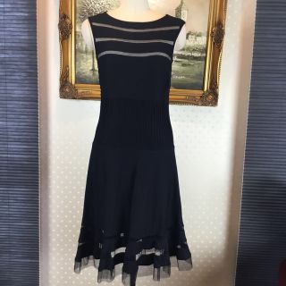 タダシショウジ(TADASHI SHOJI)の新品☆ TADASHI SHOJI ブラック　サイズXS 【TADA127】(ひざ丈ワンピース)