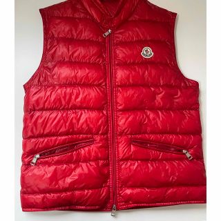 モンクレール(MONCLER)のモンクレール　ライトダウンベスト　サイズ1  カラー　レッド(ダウンベスト)