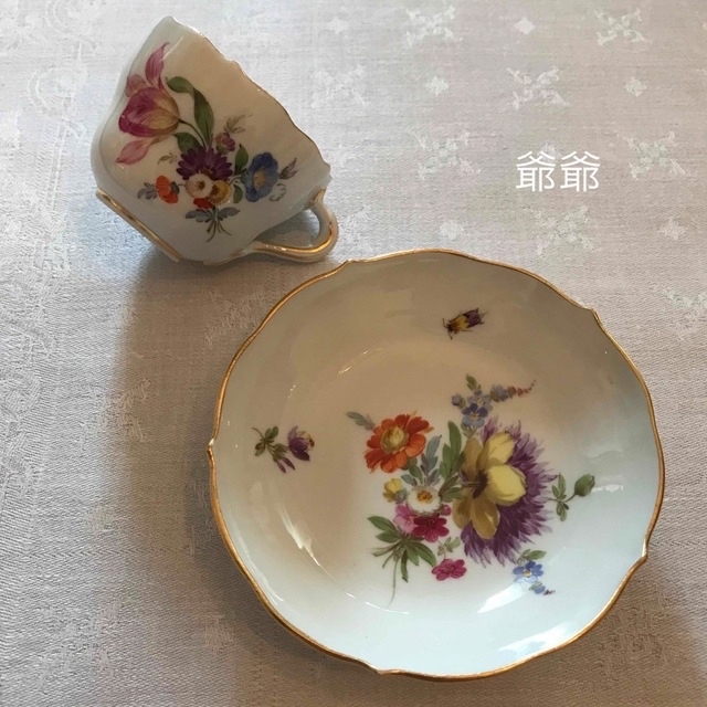 MEISSEN 古マイセン／フラワーブーケと昆虫 カップ＆ソーサー ③