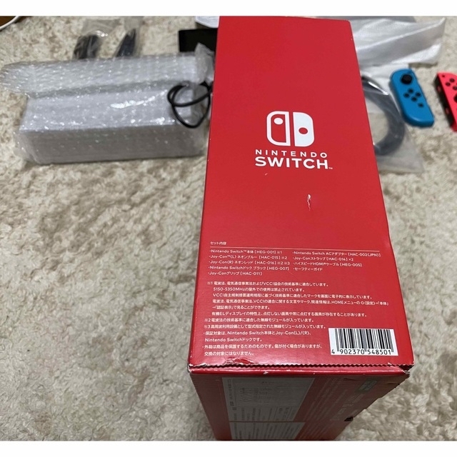 Nintendo Switch(ニンテンドースイッチ)のNintendo Switch 本体 有機ELモデル HEG-S-KABAA エンタメ/ホビーのゲームソフト/ゲーム機本体(家庭用ゲーム機本体)の商品写真
