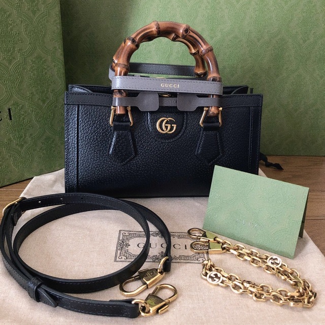 Gucci(グッチ)の新品 グッチ ダイアナ  スモール ショルダーバッグ レディースのバッグ(ショルダーバッグ)の商品写真