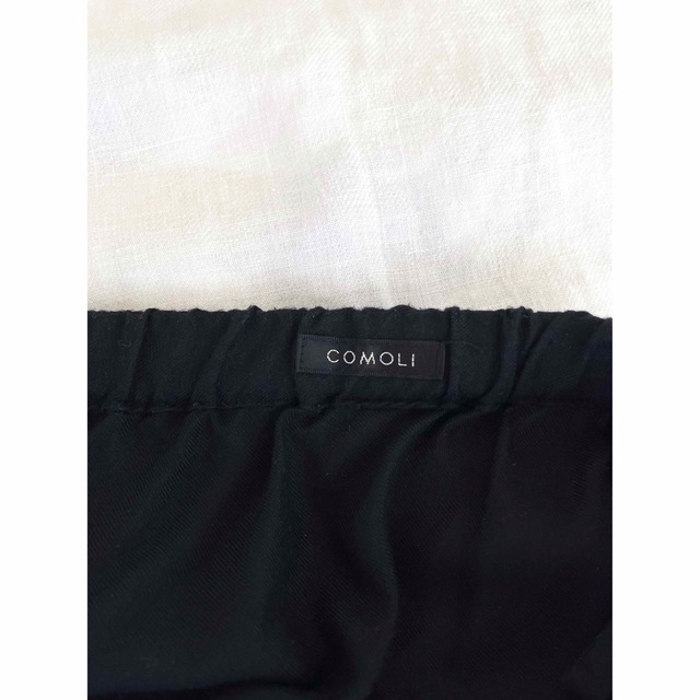 COMOLI(コモリ)のCOMOLI / シルクネル テーパードパンツ メンズのパンツ(その他)の商品写真