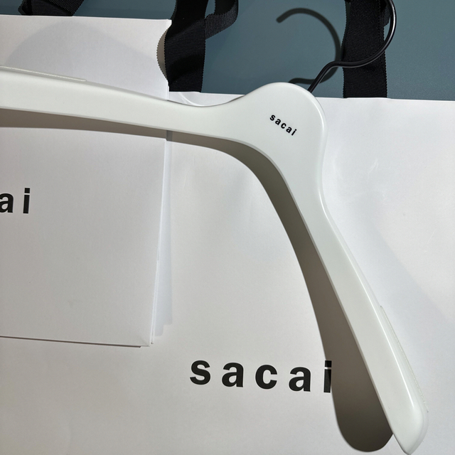 sacai(サカイ)のsacai ショッパー大小 ハンガー セット インテリア/住まい/日用品の収納家具(押し入れ収納/ハンガー)の商品写真