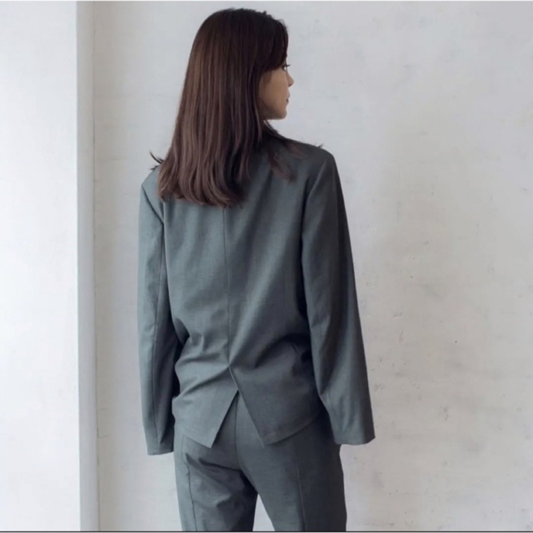 BEAUTY&YOUTH UNITED ARROWS(ビューティアンドユースユナイテッドアローズ)のDESIGN SLEEVE TAILORED COLLAR JACKET レディースのジャケット/アウター(テーラードジャケット)の商品写真