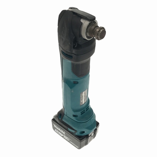 Makita(マキタ)の☆中古品☆ makita マキタ 18V 充電式 マルチツール TM51D 本体＋バッテリー1個(18V 6.0AH)付 内装 コードレス カットソー 68426 自動車/バイクのバイク(工具)の商品写真