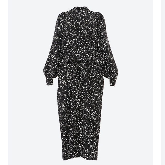 HYKE PEBBLE PRINTED DRESS BLACK 2ワンピース