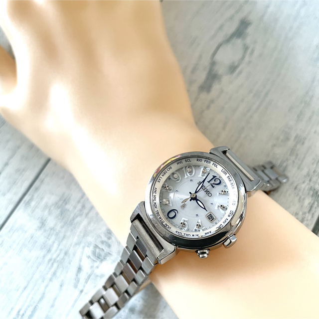 SEIKO(セイコー)の【動作良好】SEIKO ルキア 1B25-0AA0 電波ソーラー シルバー レディースのファッション小物(腕時計)の商品写真