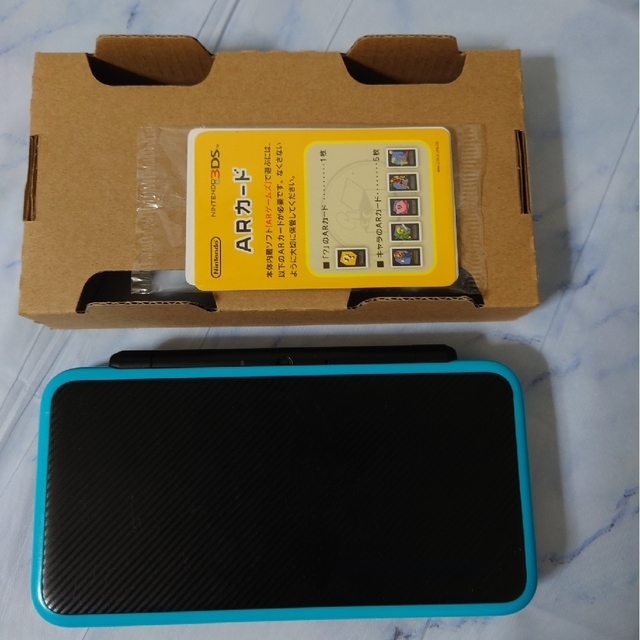 ニンテンドー2DS(ニンテンドー2DS)のNewニンテンドー2DS LL ブラック×ターコイズ エンタメ/ホビーのゲームソフト/ゲーム機本体(携帯用ゲーム機本体)の商品写真