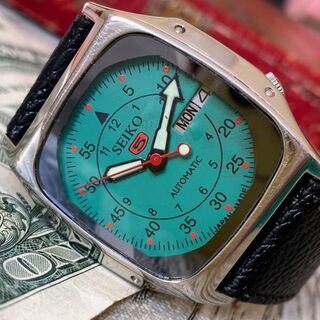 【レトロなデザイン】セイコー5 メンズ腕時計  スクエア  グリーン  自動巻き(腕時計(アナログ))