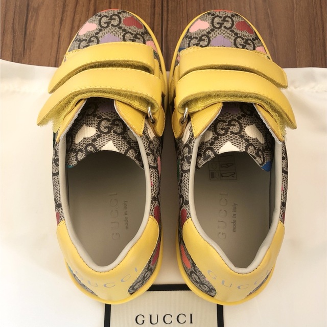 Gucci(グッチ)のグッチチルドレン 新品スニーカー 28 キッズ/ベビー/マタニティのキッズ靴/シューズ(15cm~)(スニーカー)の商品写真