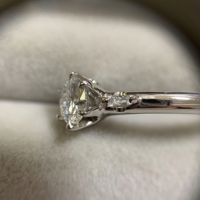 Pt900天然ダイヤリング合計0.662ct レディースのアクセサリー(リング(指輪))の商品写真