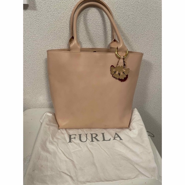 FURLA - FURLAキーチャーム付きバッグ