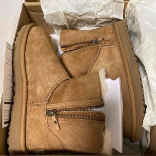 アグ(UGG)の新品⭐︎UGG ムートンブーツ(ブーツ)