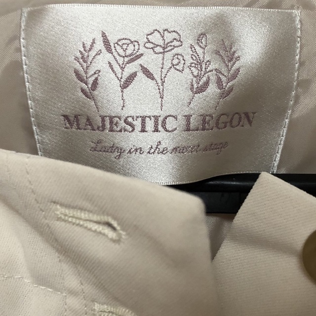 MAJESTIC LEGON(マジェスティックレゴン)のMAJESTIC LEGON ボリュームスリーブ　フード付コート レディースのジャケット/アウター(ロングコート)の商品写真