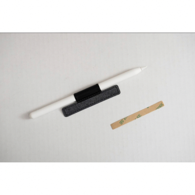 drip Leather Apple Pencil Holder 新品未開封 スマホ/家電/カメラのPC/タブレット(その他)の商品写真