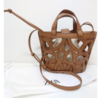 ザラ(ZARA)の◆ 新品 並 ZARA カットワーク ミニトートバッグ ◆(トートバッグ)