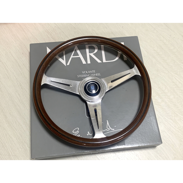 汎用パーツ【NARDI Classic】36.5Φ ウッドステアリング　良好　即決大歓迎