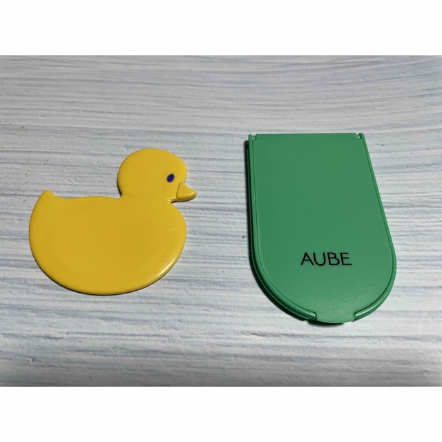 AUBE(オーブ)のコンパクトミラー☆あひる＆AUBE レディースのファッション小物(ミラー)の商品写真