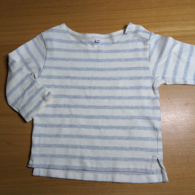 MUJI (無印良品)(ムジルシリョウヒン)の新品と中古2枚セット　無印　ボーダー長袖Tシャツ キッズ/ベビー/マタニティのベビー服(~85cm)(Ｔシャツ)の商品写真