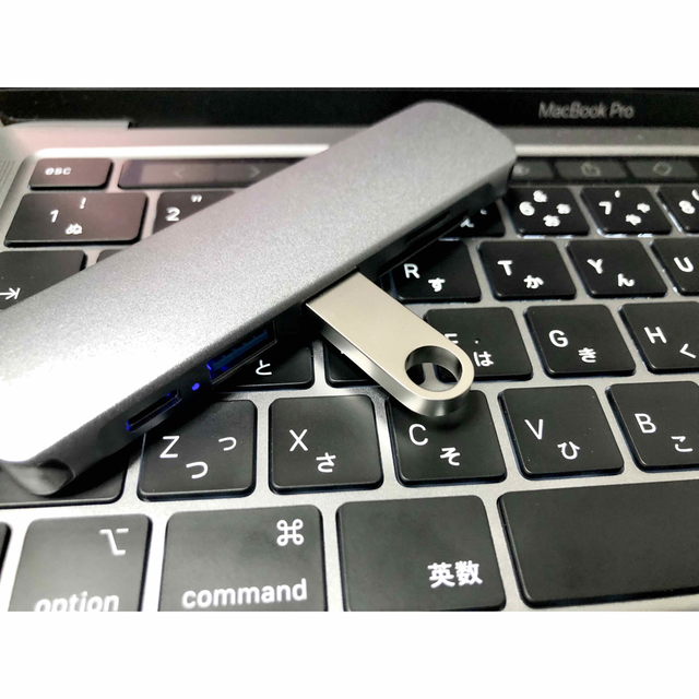 USBメモリ 128GB 1個 2.0規格 USBフラッシュドライブ 小型軽量 スマホ/家電/カメラのPC/タブレット(PC周辺機器)の商品写真
