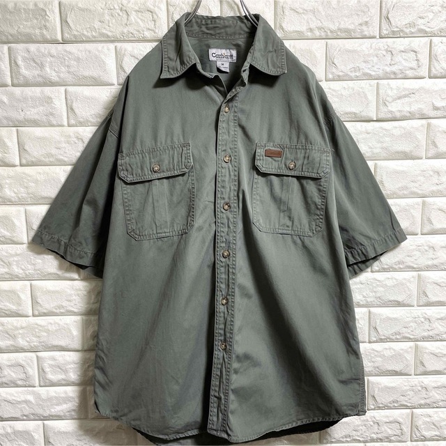 carhartt(カーハート)の美品　カーハート　半袖シャツ　ワークシャツ　革パッチ　メンズXLサイズ相当 メンズのトップス(シャツ)の商品写真