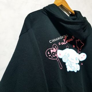 サンリオ(サンリオ)のSANRIO　シナモンロール　新品　パーカー　シナモン(パーカー)