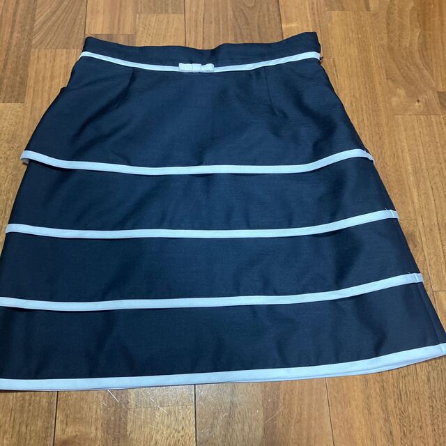 ストロベリーフィールズ  ティアードスカート レディースのスカート(ひざ丈スカート)の商品写真