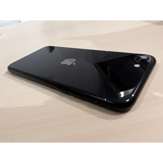 iPhone(アイフォーン)のiPhone SE （第２世代） 128GB スマホ/家電/カメラのスマートフォン/携帯電話(スマートフォン本体)の商品写真