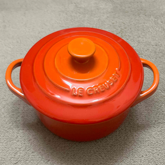 LE CREUSET(ルクルーゼ)のル・クルーゼ ミニココット オレンジ 未使用品 インテリア/住まい/日用品のキッチン/食器(食器)の商品写真