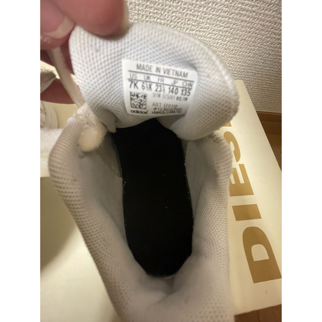 adidas(アディダス)のadidas キッズスニーカー キッズ/ベビー/マタニティのベビー靴/シューズ(~14cm)(スニーカー)の商品写真