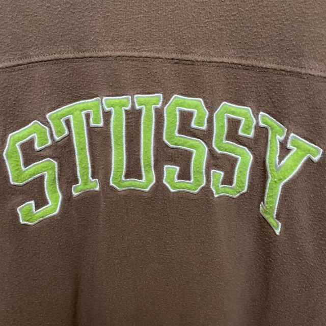 STUSSY(ステューシー)の【即完売モデル】ステューシー☆アーチ刺繍ビッグロゴ　超人気カラーロンT 入手困難 メンズのトップス(Tシャツ/カットソー(七分/長袖))の商品写真