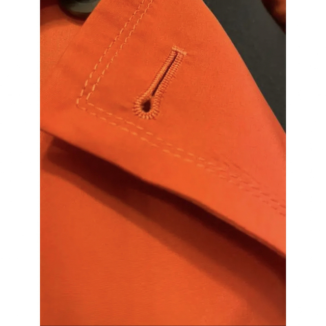 INED(イネド)のINED 鮮やかオレンジのスプリングコート　レインコート レディースのジャケット/アウター(スプリングコート)の商品写真