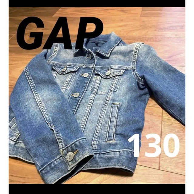 GAP Kids(ギャップキッズ)のGAP デニムジャケット、Gジャン　130 キッズ/ベビー/マタニティのキッズ服女の子用(90cm~)(ジャケット/上着)の商品写真