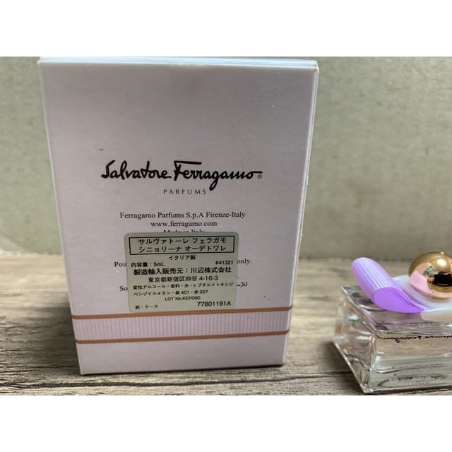 Salvatore Ferragamo(サルヴァトーレフェラガモ)のサルヴァトーレフェラガモ オーデトワレ 5mL コスメ/美容の香水(香水(女性用))の商品写真