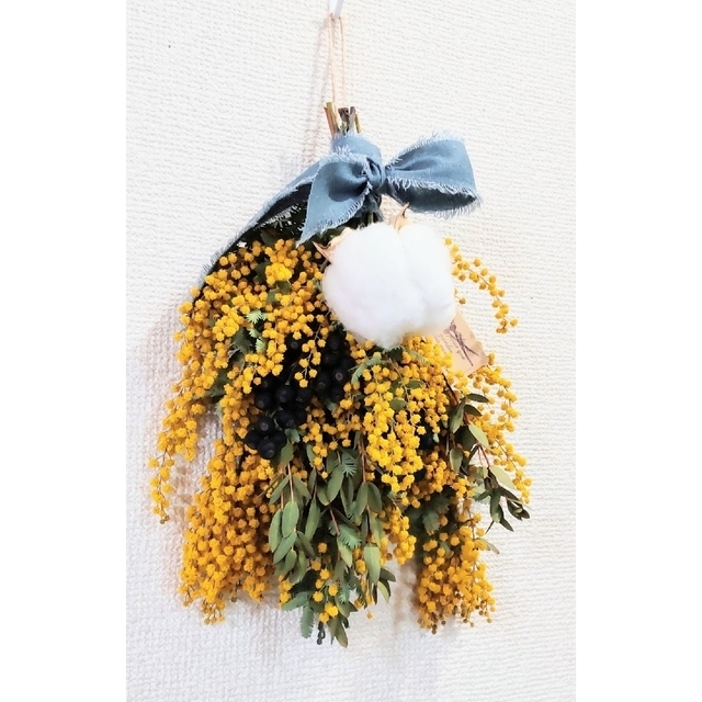 『Sold』°*✧ 幸せの花♥ミモザ✲ナチュラルスワッグ ✧*° ドライフラワー ハンドメイドのフラワー/ガーデン(ドライフラワー)の商品写真