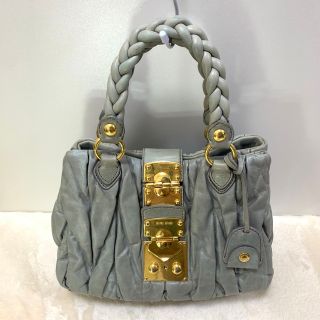 ミュウミュウ(miumiu)のセツ様 専用【miumiu】 マテラッセ バッグ  ミュウミュウ 鍵付き(ハンドバッグ)