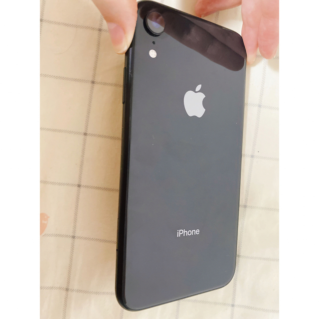 iphoneXR Black 黒　128GB SIMフリー　箱つき スマホ/家電/カメラのスマートフォン/携帯電話(スマートフォン本体)の商品写真