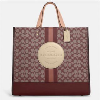 コーチ(COACH)のデンプシートー40シグネチャージャカードウィズストライプアンドcoachパッチ(ハンドバッグ)