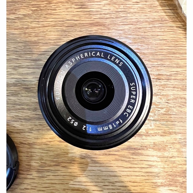 富士フイルム(フジフイルム)のxf18mmf2 富士フイルム　単焦点 スマホ/家電/カメラのカメラ(レンズ(単焦点))の商品写真