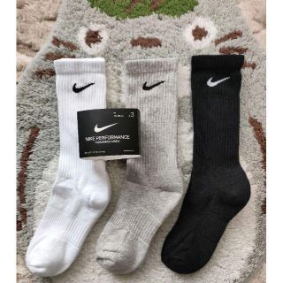 ナイキ(NIKE)のNIKE 23~25cm パフォーマンス クルー ソックス 3足セット(ソックス)