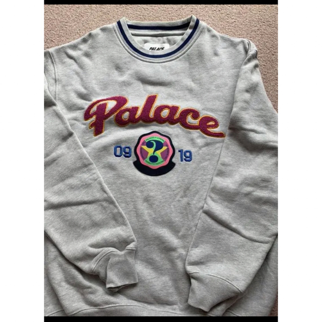 【美品】PALACE SKATEBOARDS　ビッグロゴ刺繍スウェット　:SP