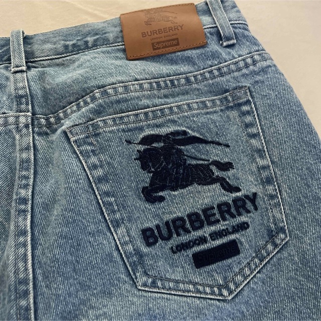 Supreme(シュプリーム)のSupreme/Burberry  regular jean 30 メンズのパンツ(デニム/ジーンズ)の商品写真
