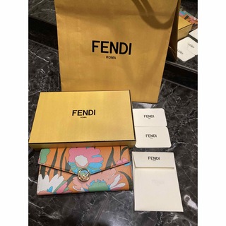 フェンディ(FENDI)の売り切り価格！FENDI 長財布(財布)