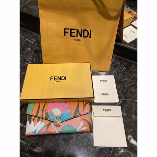 フェンディ(FENDI)の売り切り価格！FENDI 長財布(財布)