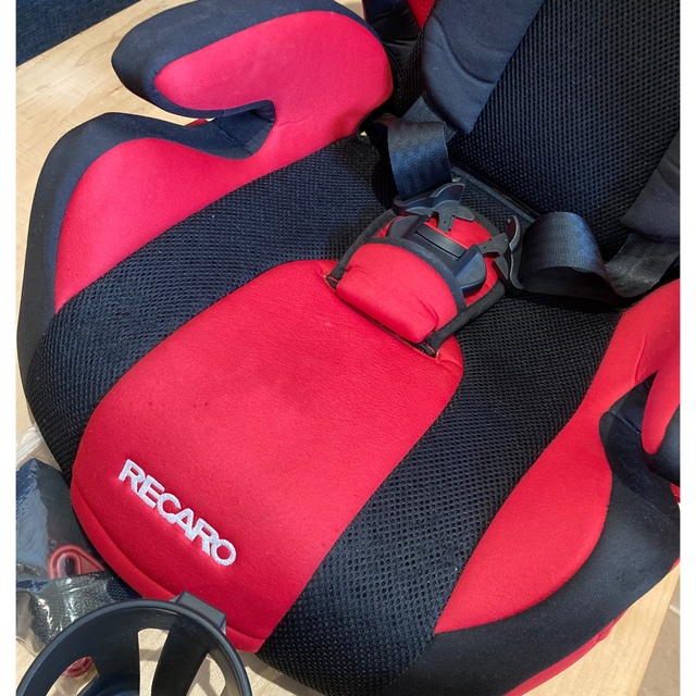 RECARO(レカロ)のRECARO START J1 レカロ　スタート　J1 チャイルドシート 赤 キッズ/ベビー/マタニティの外出/移動用品(自動車用チャイルドシート本体)の商品写真