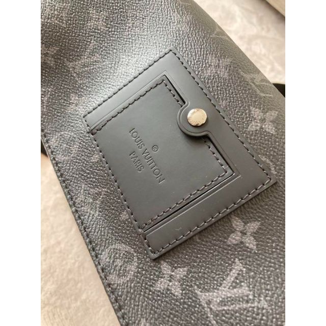未使用品】LOUIS VUITTON メッセンジャーヴォワヤージュ PM 未使用品】LOUIS VUITTON メッセンジャーヴォワヤージュ PM
