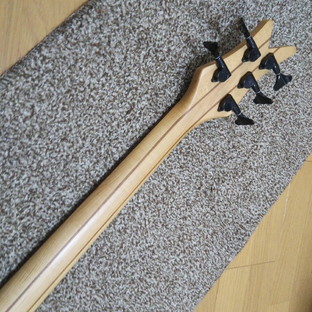 DEAN Edge 5弦ベース 4