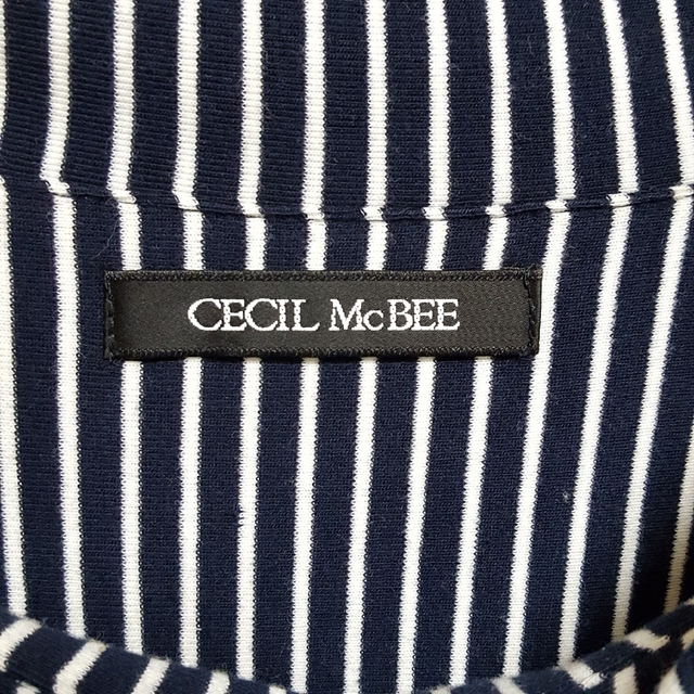 CECIL McBEE(セシルマクビー)のCECIL McBEE ワンピース Ｍ　① レディースのワンピース(ひざ丈ワンピース)の商品写真